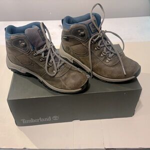 Timberland Waterproof Hiking Boots Size 7